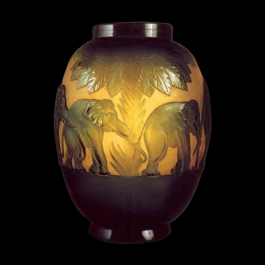 Vase decoratif 3D gratuit avec elephants