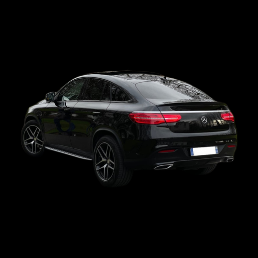 Voiture SUV coupe noire 3D gratuit realiste
