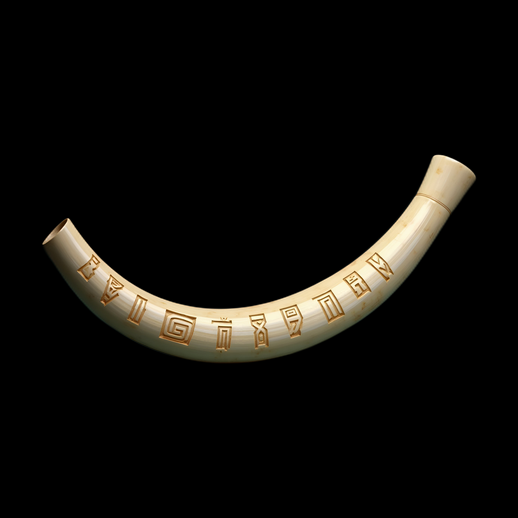 Corne gravée 3D avec symboles