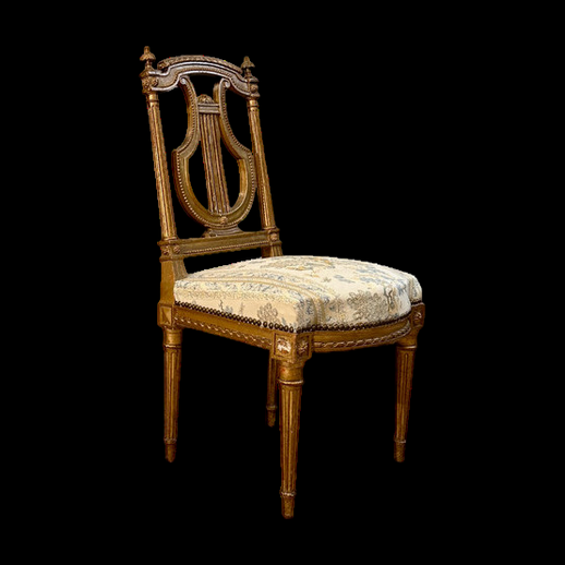 Chaise classique 3D gratuit en bois sculpté