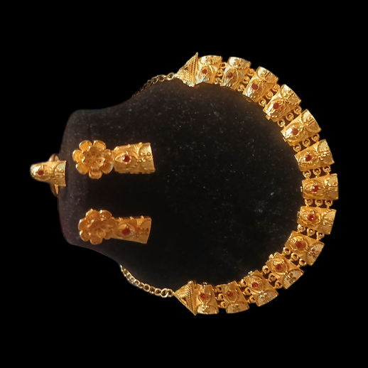 Collier ornemental en or 3D gratuit